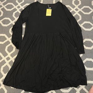WOMENS BLACK LONG SLEEVE DRESS, size 2XL